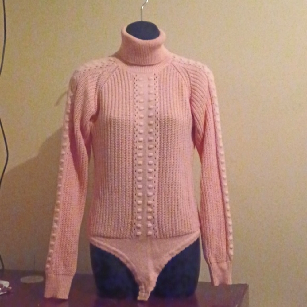 Only hearts,Elena Stuart,light salmon,turtle neck,bodysuit!Sz.M